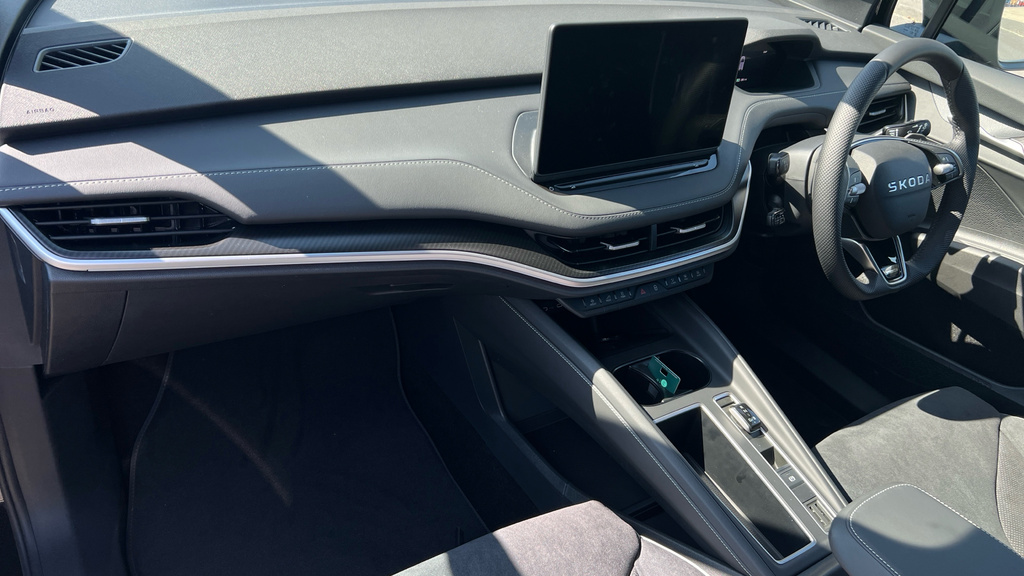 Skoda Elroq Elroq 210Kw 85 Sportline 84Kwh Black #2