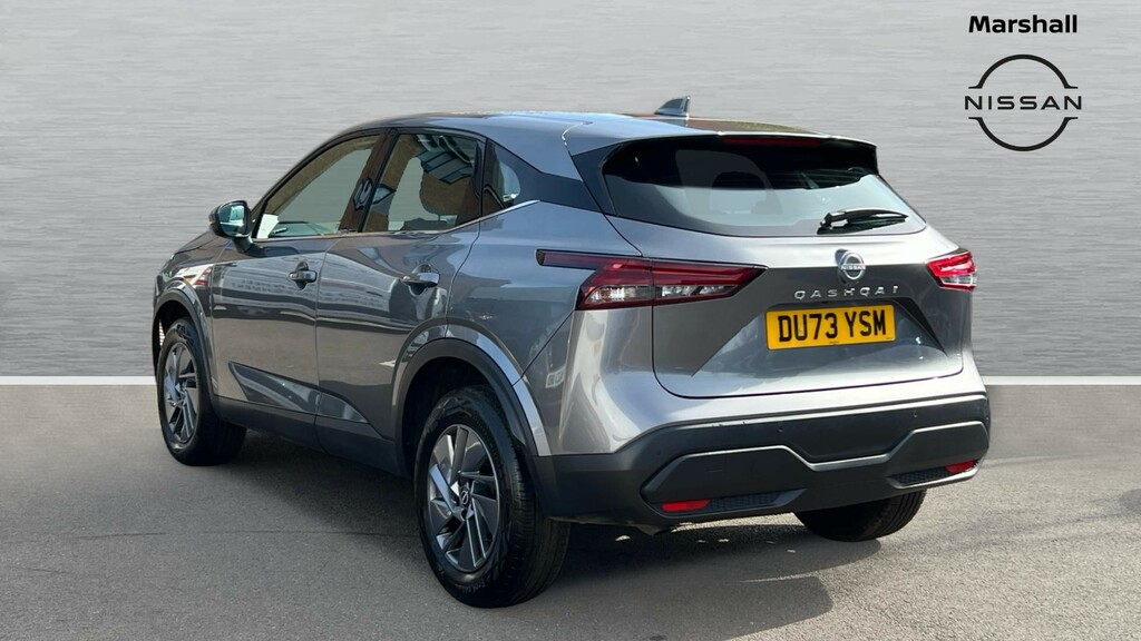 Nissan Qashqai Qashqai 1.3 Dig-t Mh Acenta Premium Grey #2