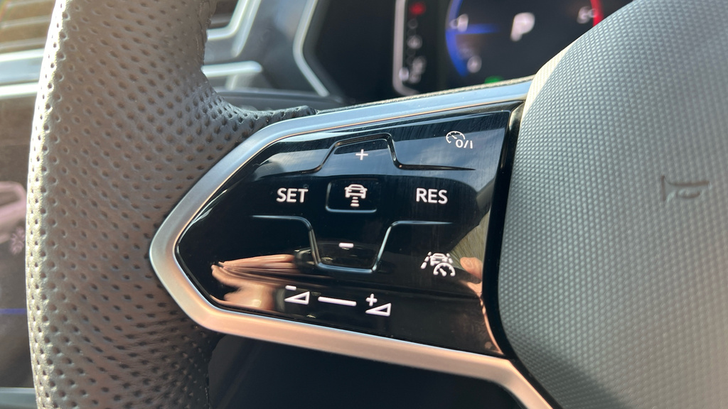 Volkswagen Tiguan Elegance Silver #22