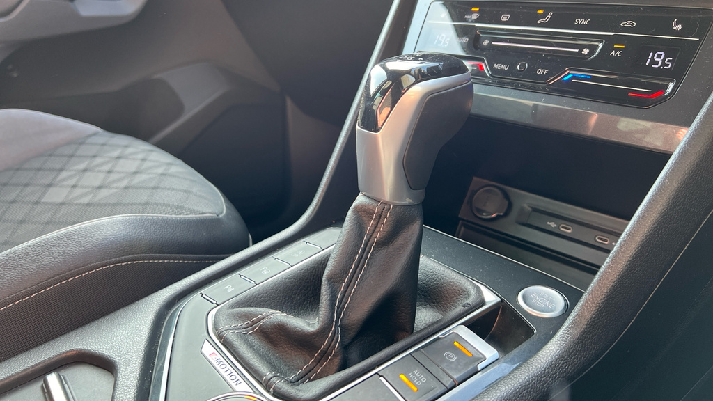 Volkswagen Tiguan Elegance Silver #27