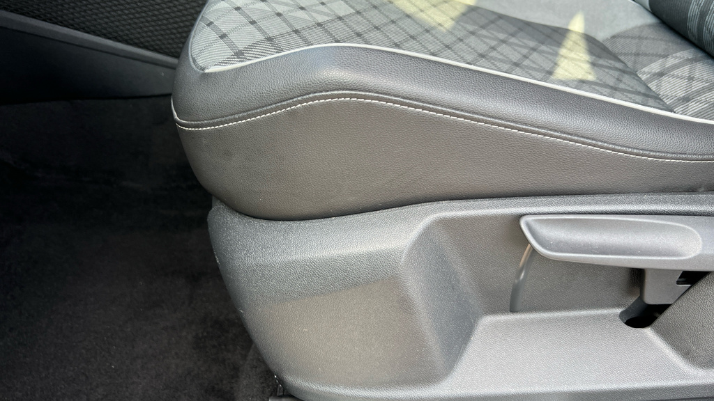 Volkswagen Tiguan Elegance Silver #30
