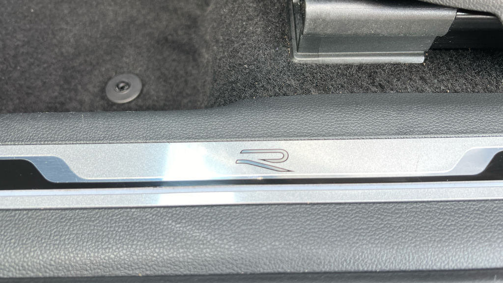 Volkswagen Tiguan Elegance Silver #35