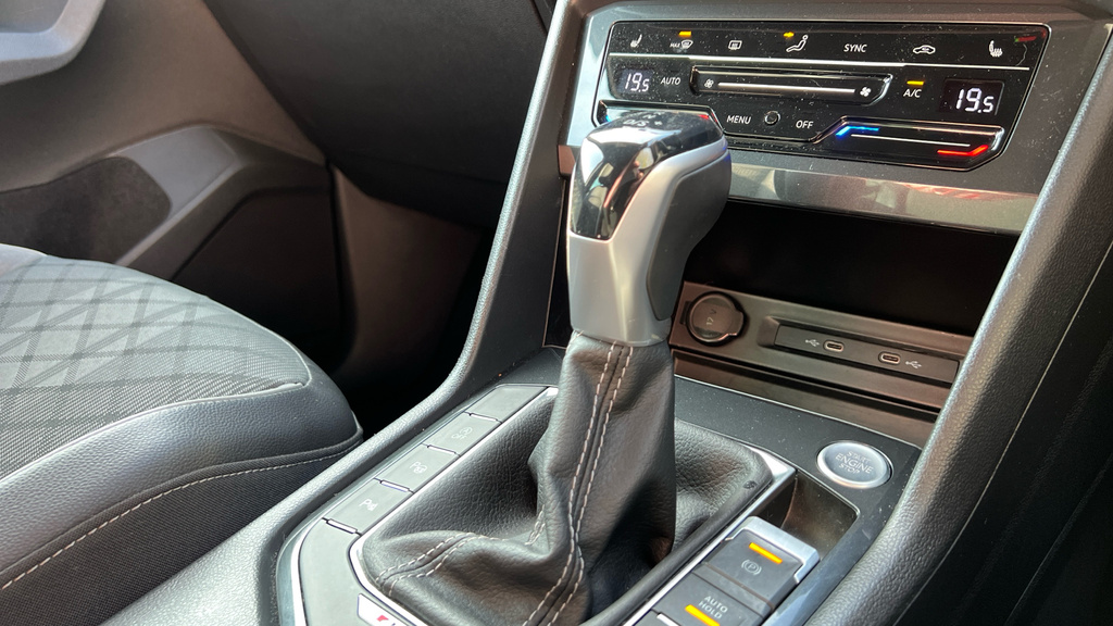 Volkswagen Tiguan Elegance Silver #28