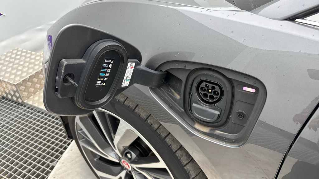 Jaguar I-Pace 400 90Kwh Hse Suv 4Wd 400 Ps Red #23