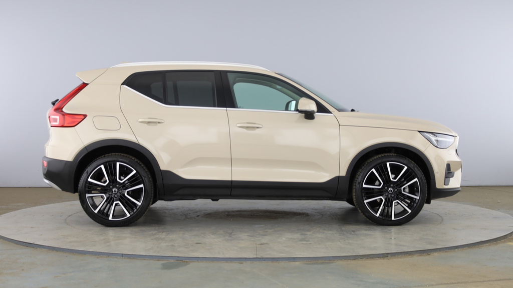 Volvo XC40 Xc40 2.0 B3p Ultra Dark Gold #2
