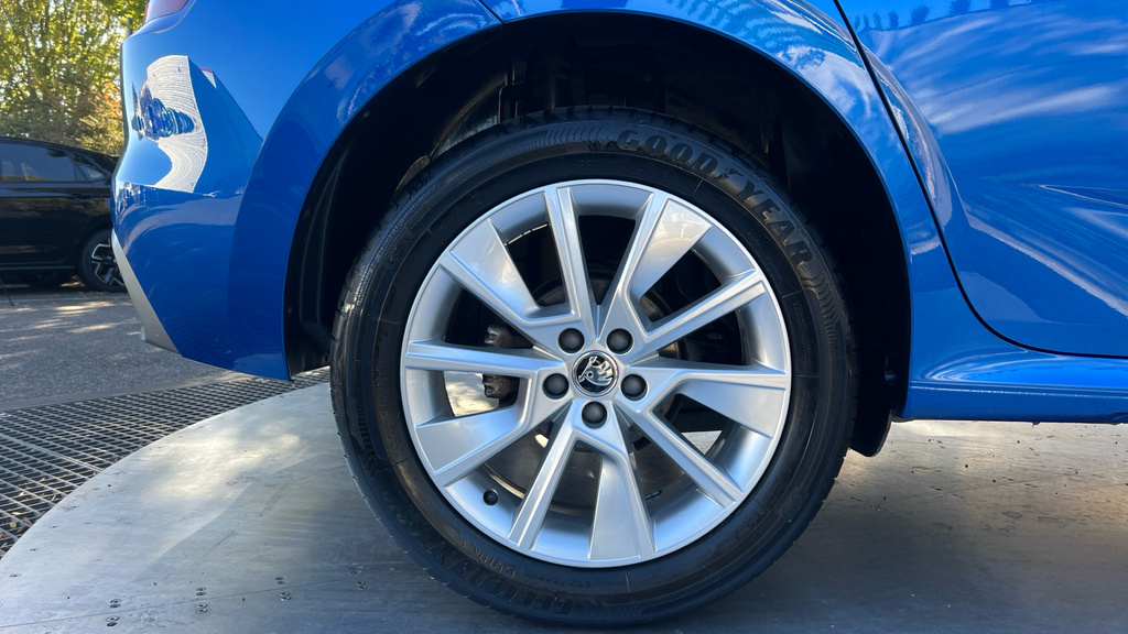 Skoda Kamiq Kamiq 1.0 Tsi 110 Se Drive Dsg Blue #5