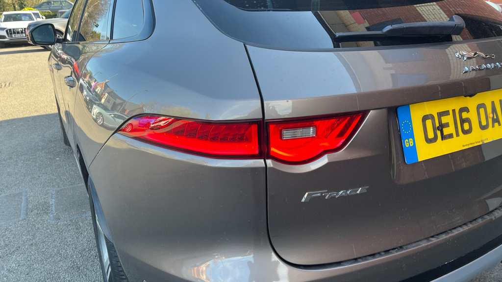 Jaguar F-Pace 2.0 D180 R-sport Euro 6 Ss Grey #43