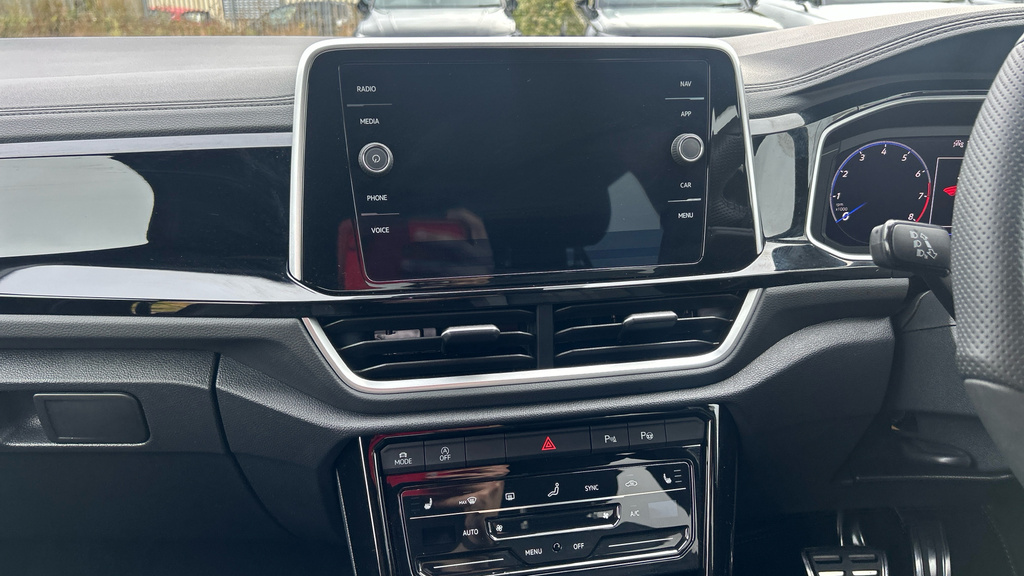 Volkswagen T-Roc Black Edition Black #12
