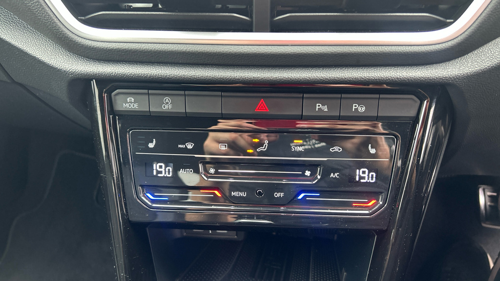 Volkswagen T-Roc Black Edition Black #33