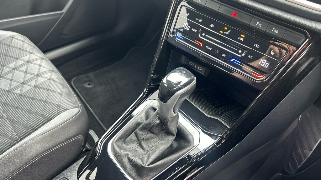 Volkswagen T-Roc Black Edition Black #29