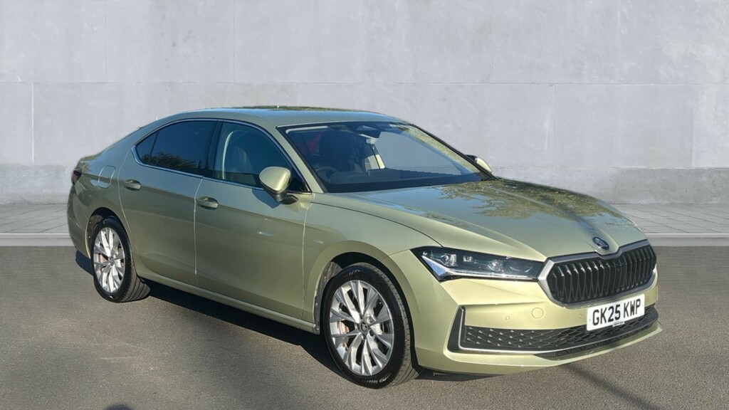 Skoda Superb Superb 1.5 Tsi E-tec Se L Dsg Yellow