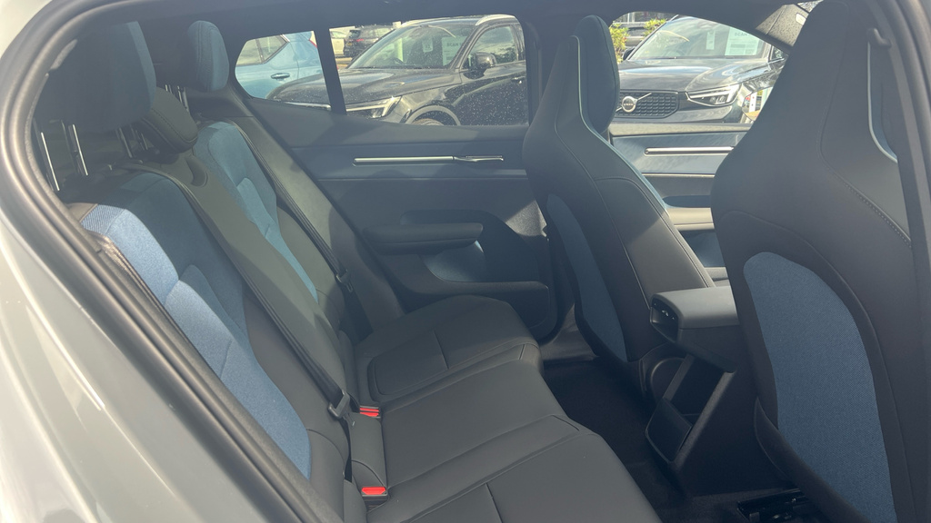 Volvo EX30 Ex30 315Kw P8 Ultra 69Kwh Awd Grey #6