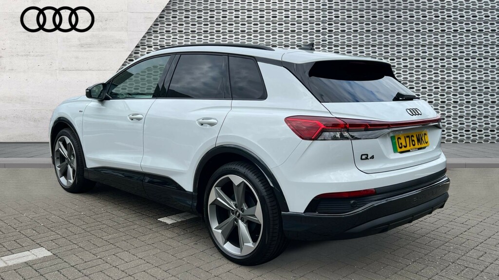 Audi Q4 E Tron Q4 210Kw 45 82Kwh Black Edition White #3