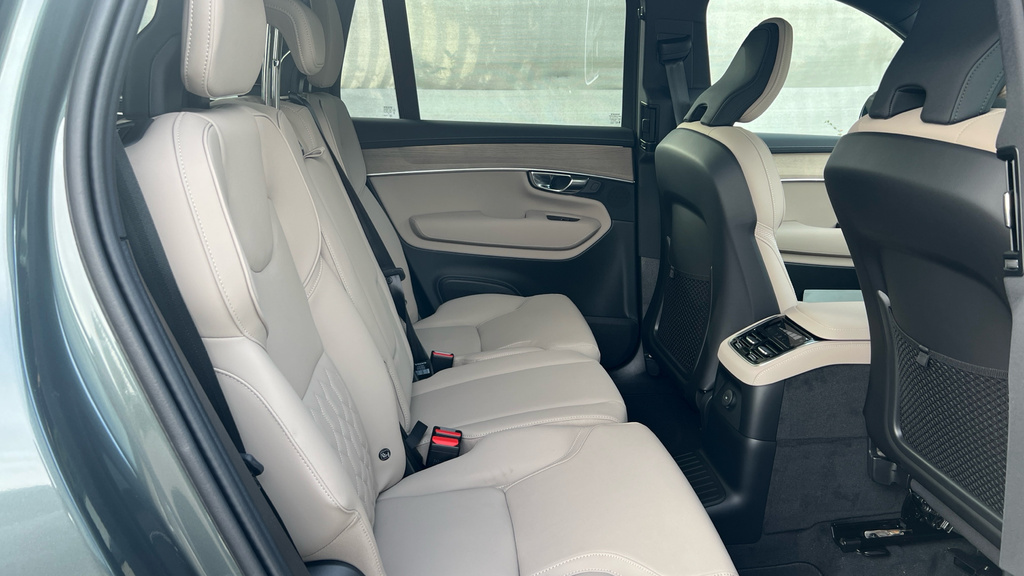 Volvo XC90 Xc90 2.0 T8 Phev Plus Pro Dark Awd Geartronic #6