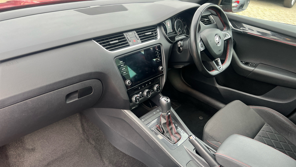 Skoda Octavia Octavia 2.0 Tsi Vrs Dsg Red #2