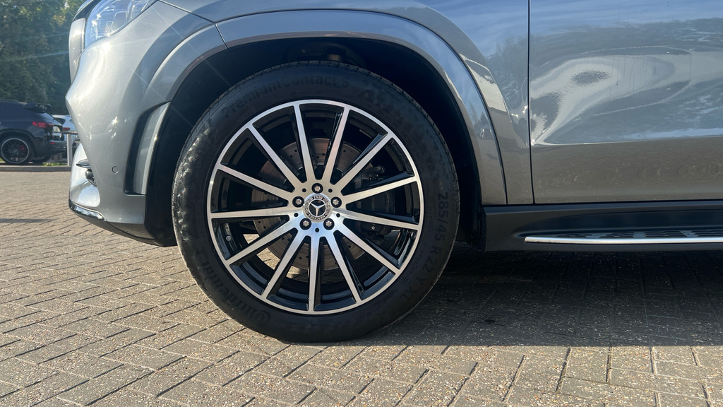 Mercedes-Benz GLS Class Gls 63 4Matic Night Edition Executive Tct Black #25