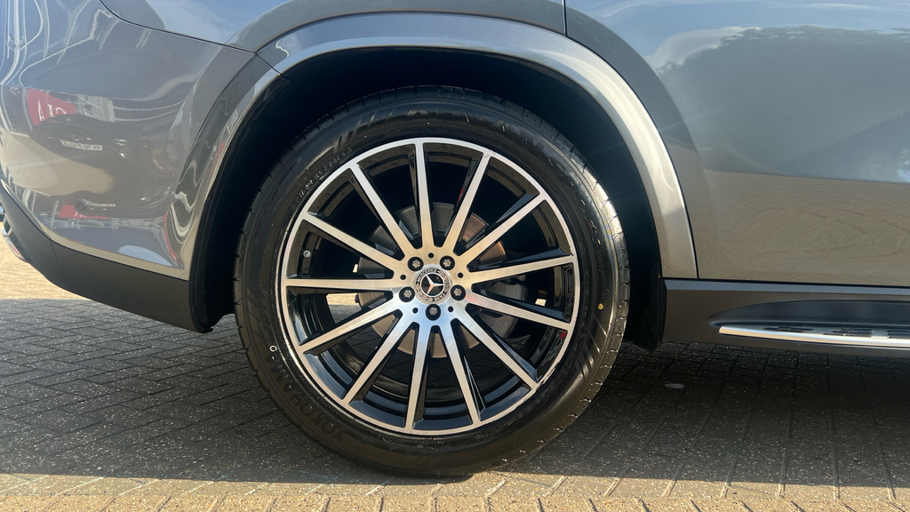 Mercedes-Benz GLS Class Gls 63 4Matic Night Edition Executive Tct Black #27