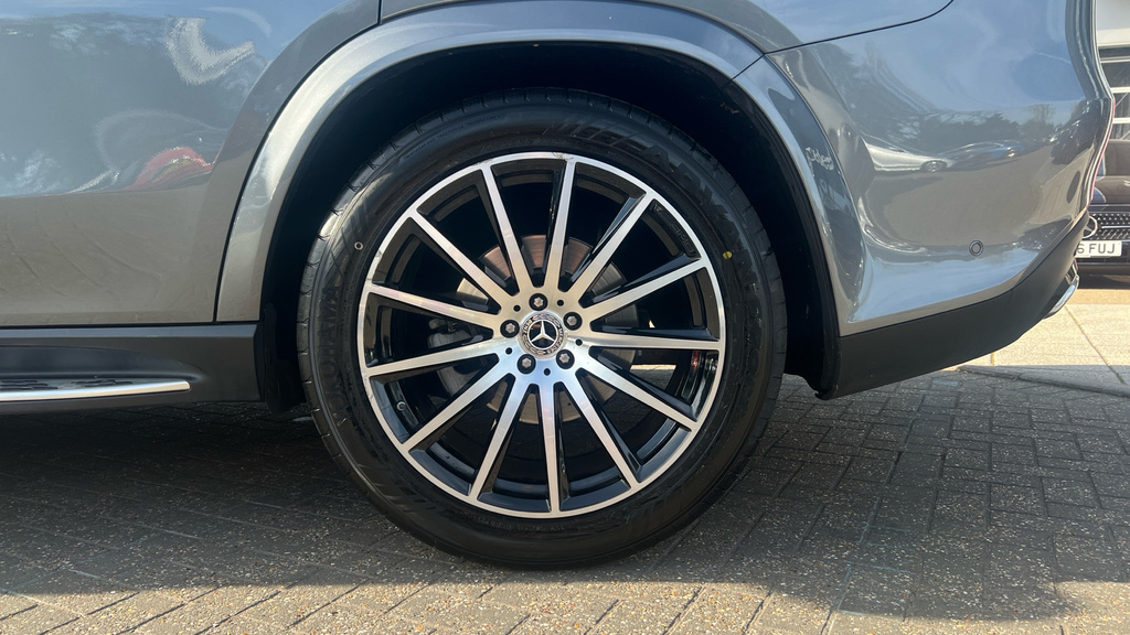 Mercedes-Benz GLS Class Gls 63 4Matic Night Edition Executive Tct Black #26