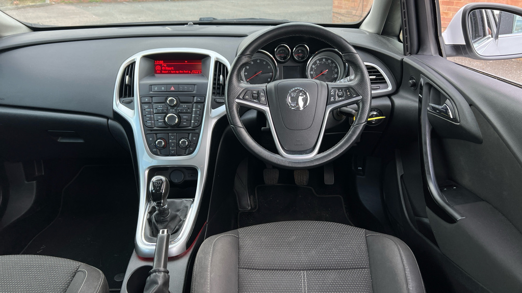 Vauxhall Astra Hatchback 1.6 Cdti Ecotec Blueinjection Energy Eur Grey #11