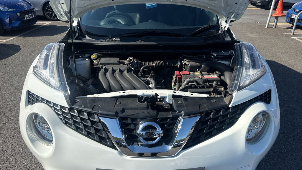 Nissan Juke 1.5 Tekna Dci 110 Bhp Red #16