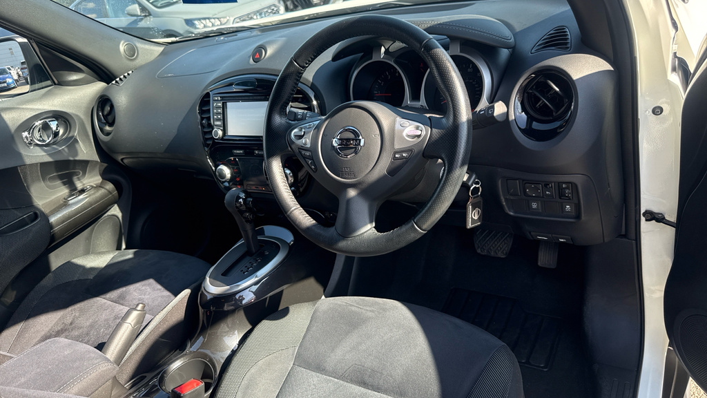 Nissan Juke 1.5 Tekna Dci 110 Bhp Red #9