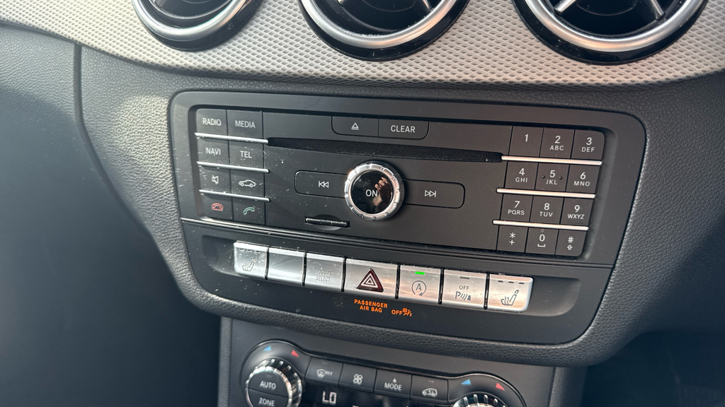 Mercedes-Benz B Class B 200 Sport Premium Blue #30
