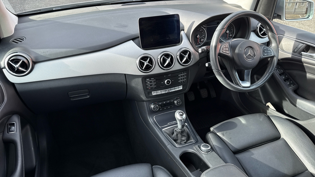 Mercedes-Benz B Class B 200 Sport Premium Blue #10