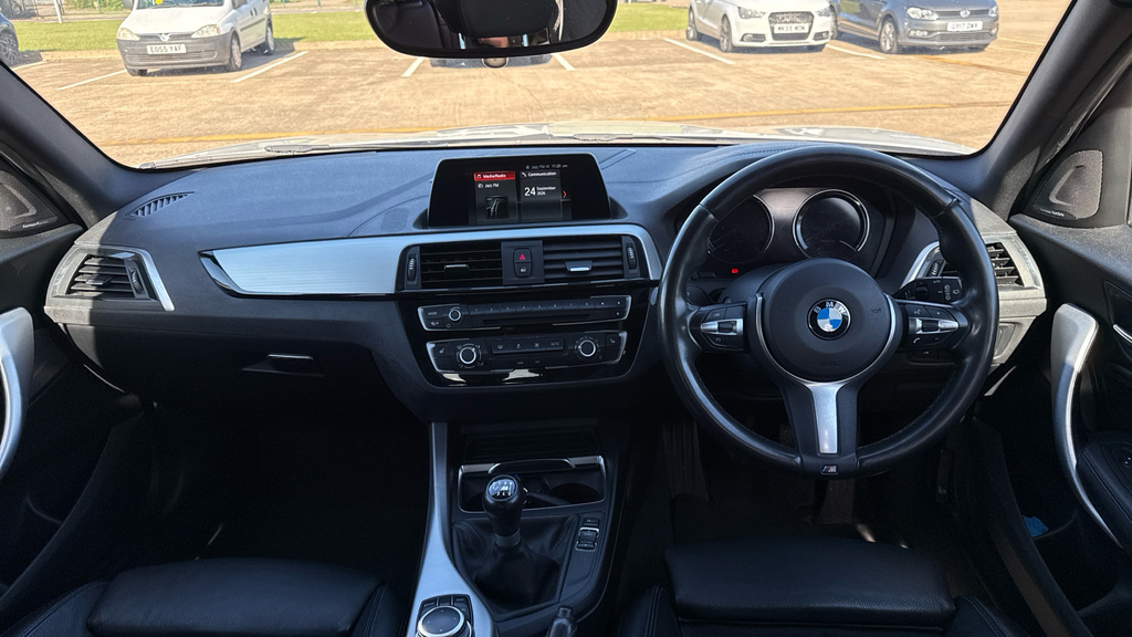 BMW 1 Series 116D Sport Black #4