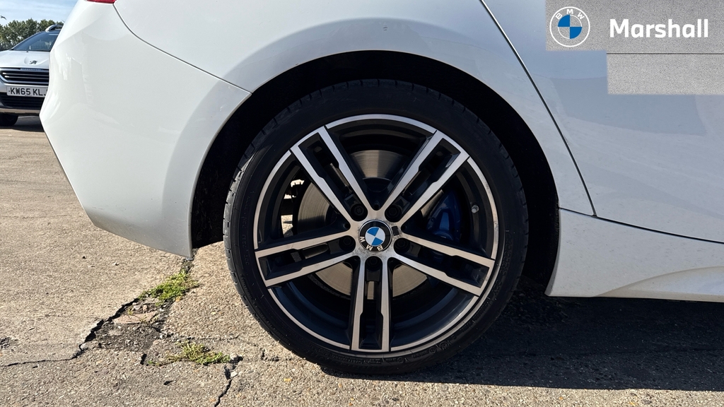BMW 1 Series 116D Sport Black #26