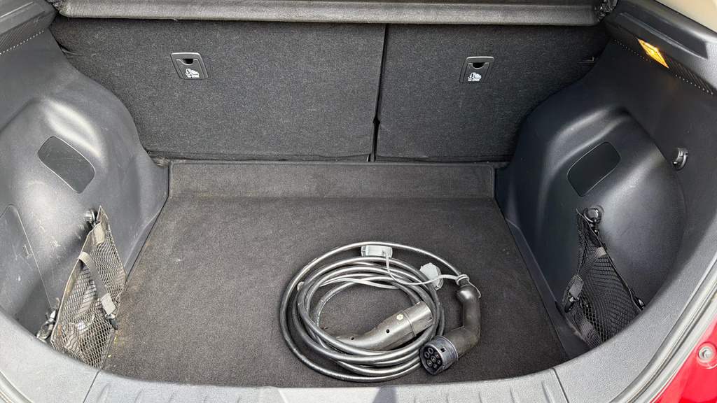 Nissan Leaf 160Kw E N-connecta 59Kwh Red #9