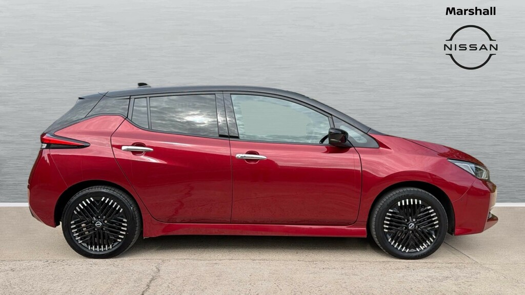 Nissan Leaf Leaf 160Kw E N-connecta 59Kwh Red #3