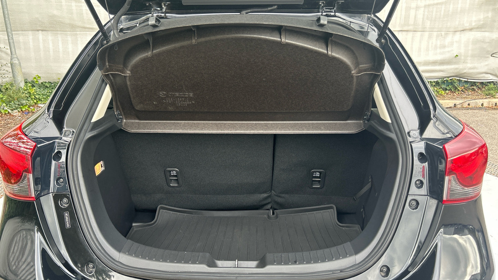 Mazda 2 1.5I Hybrid Homura Cvt Red #15