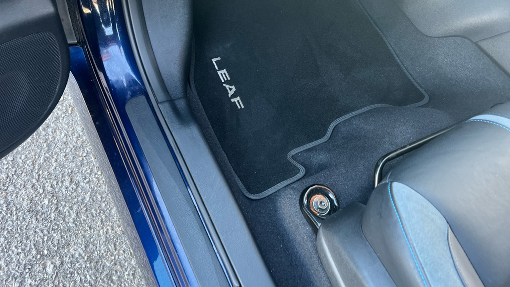 Nissan Leaf 110Kw Tekna 39Kwh Black #36