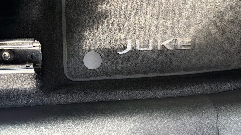 Nissan Juke 1.0 Dig-t Tekna Dct Silver #39