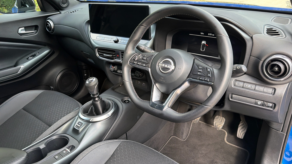 Nissan Juke 1.0 Dig-t Tekna Dct Silver #14