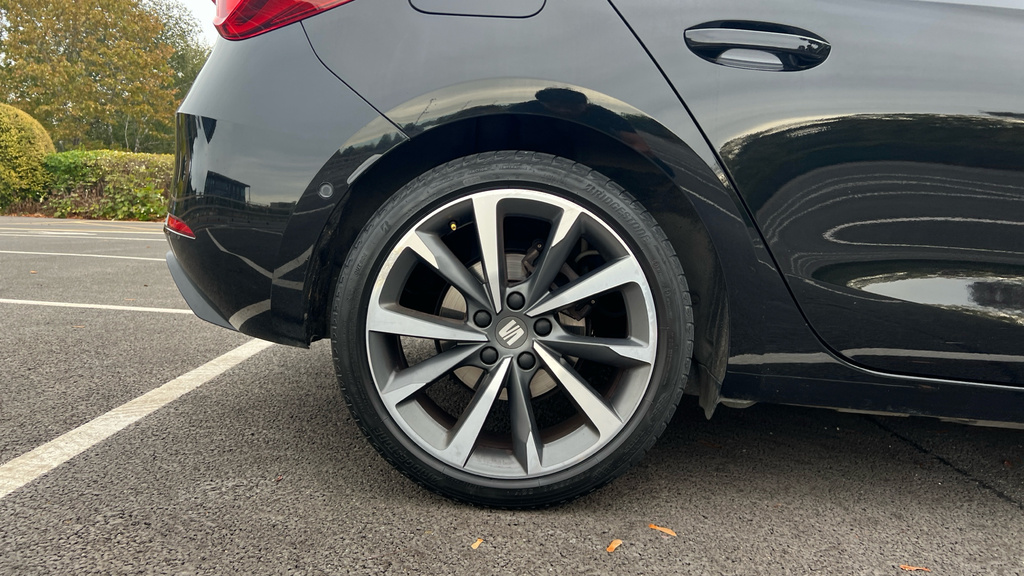 Seat Leon Leon 1.5 Etsi 150 Fr Sport Dsg Black #5