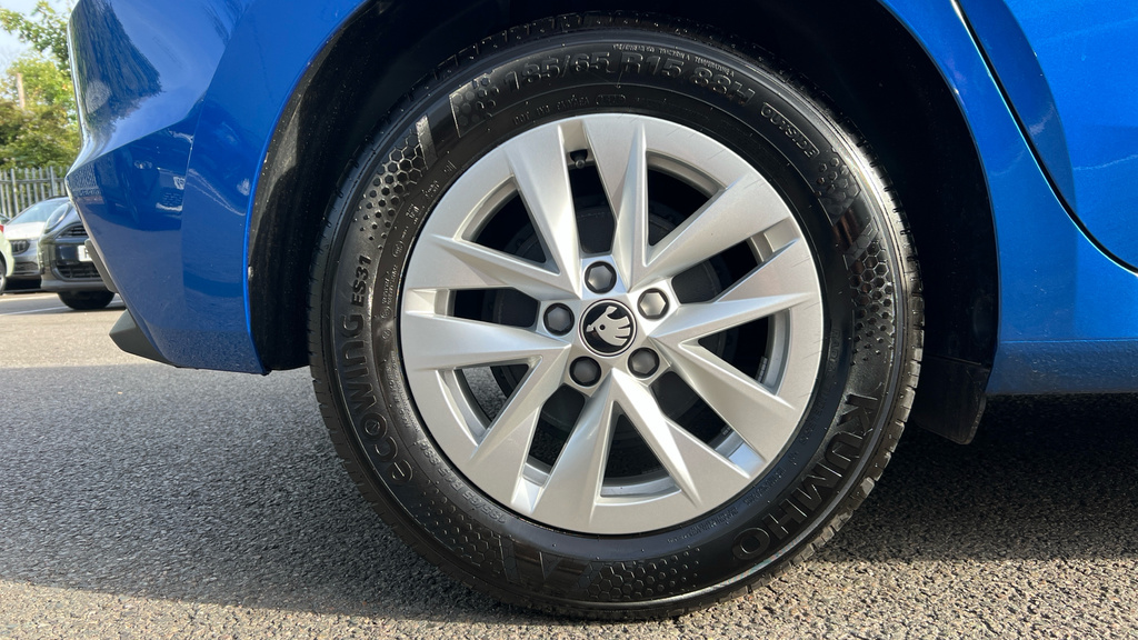 Skoda Fabia Fabia 1.0 Tsi Se Edition Blue #5