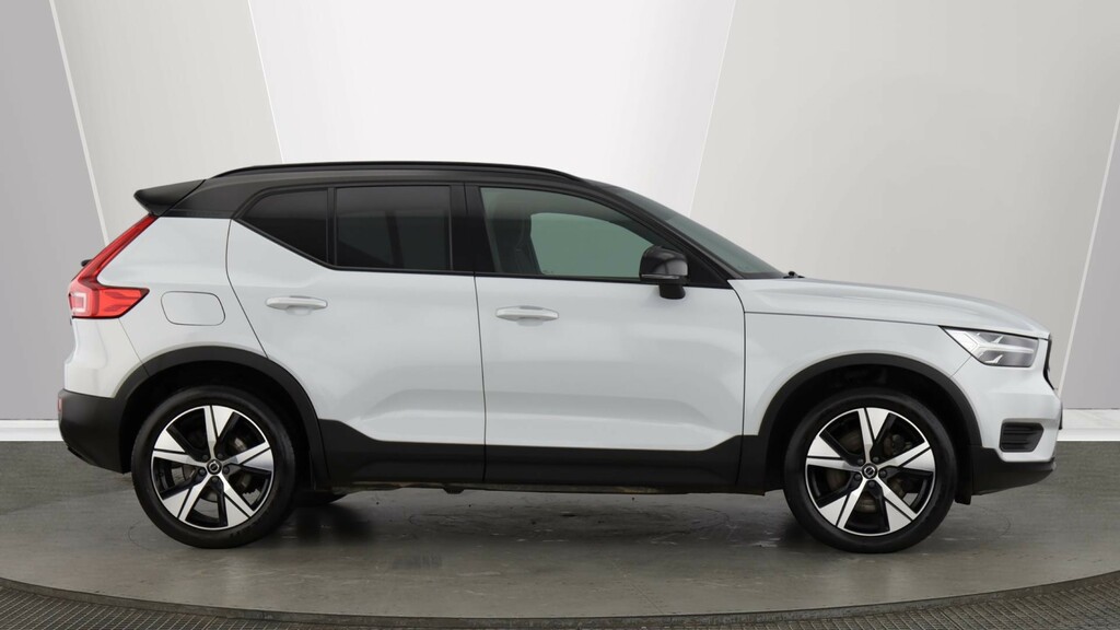 Volvo XC40 Xc40 1.5 T4 Recharge Phev R Design Silver #2