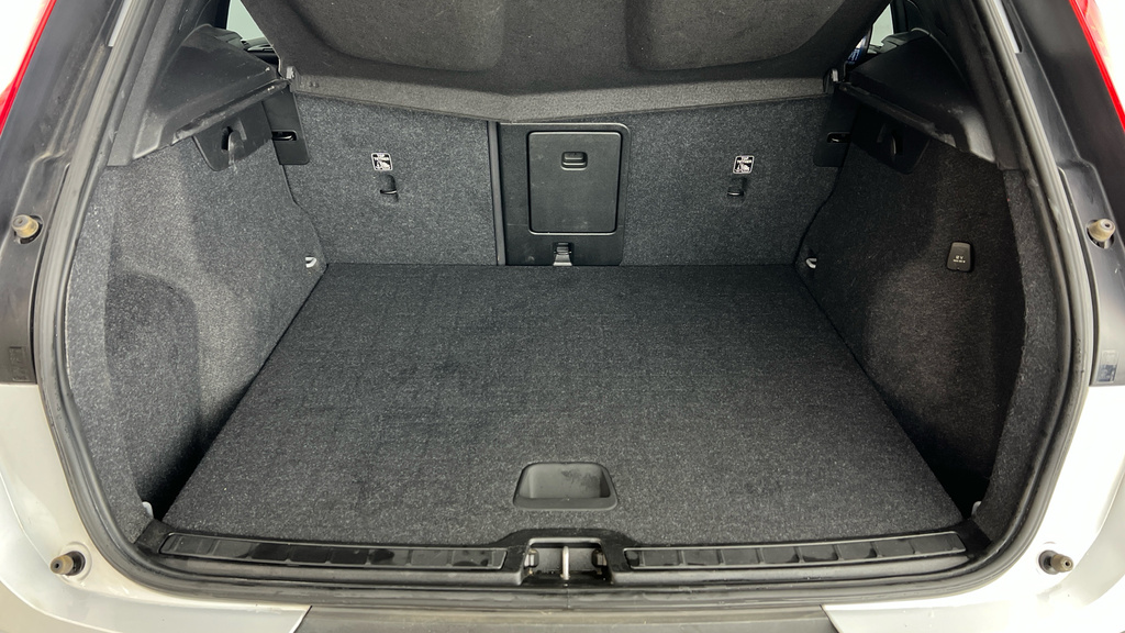 Volvo XC40 Xc40 1.5 T4 Recharge Phev R Design Silver #5