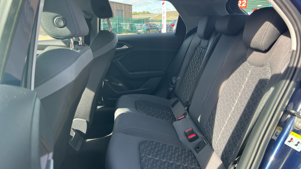 Audi A1 30 Tfsi 110 S Line S Tronic 2023 White #14