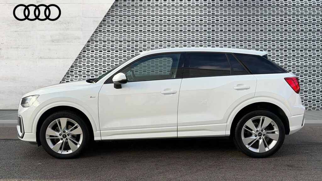 Audi Q2 Sport 30 Tfsi 116 Ps 6-Speed Black #9
