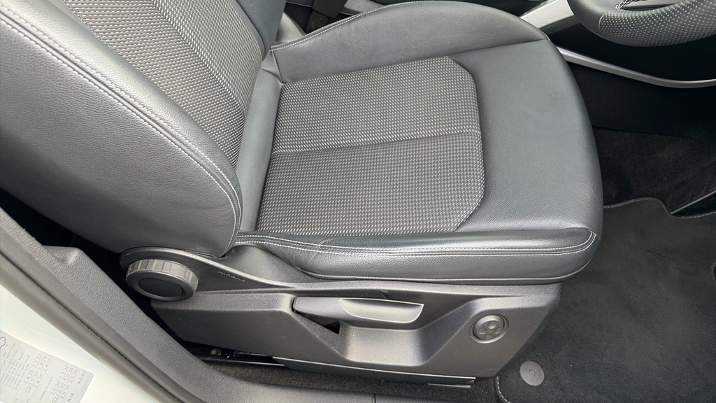 Audi Q2 Sport 30 Tfsi 116 Ps 6-Speed Black #29