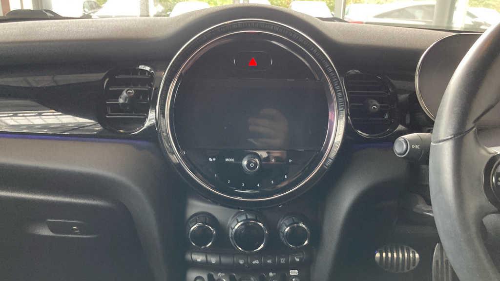 Mini Convertible 1.5 Cooper Exclusive 2022 Black #11