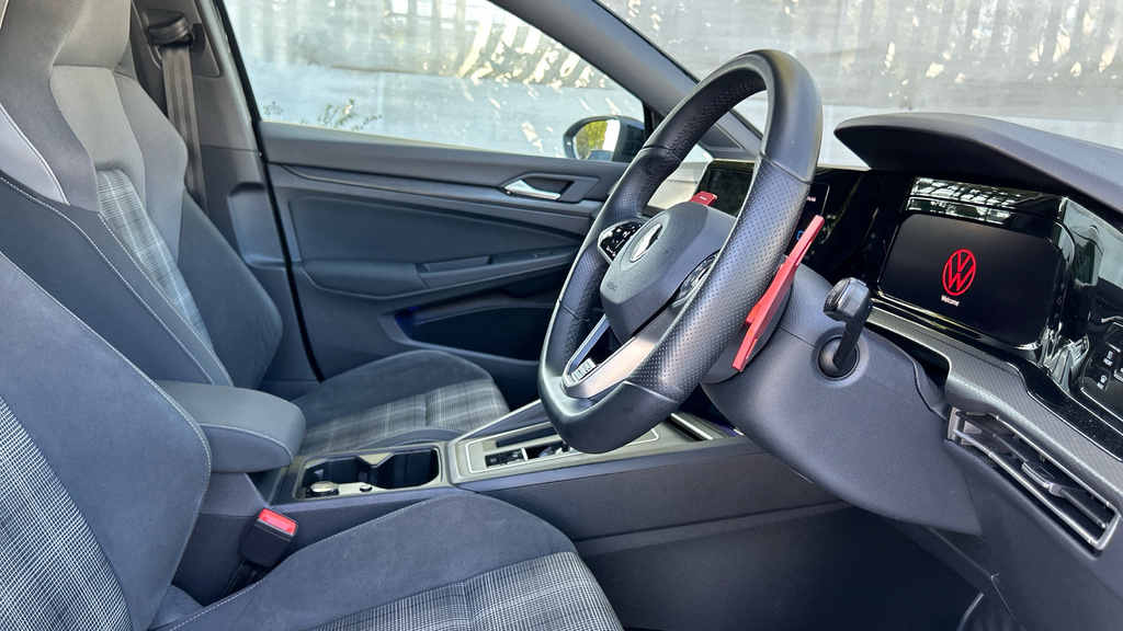 Volkswagen Golf 2.0 Tsi Gti 245 Ps Red #26