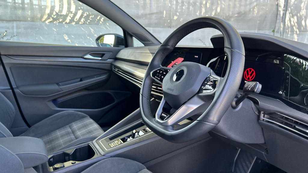 Volkswagen Golf 2.0 Tsi Gti 245 Ps Red #5