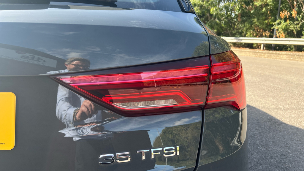Audi Q3 S Line 35 Tfsi 150 Ps S Tronic White #33