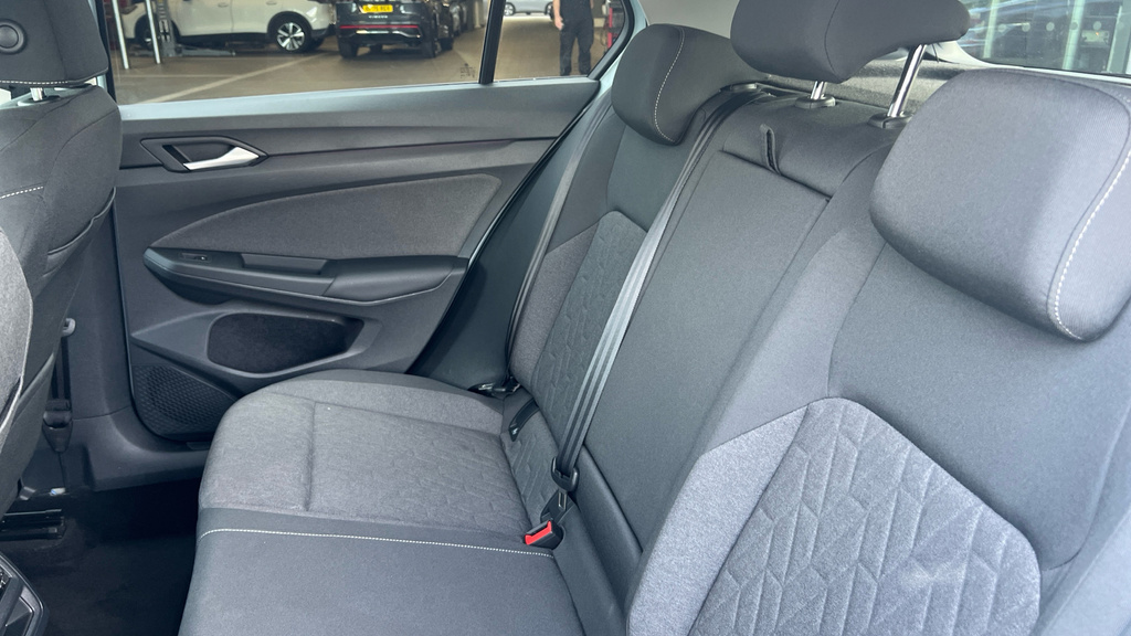 Volkswagen Golf 1.5 Tsi 150 Black Edition Grey #15