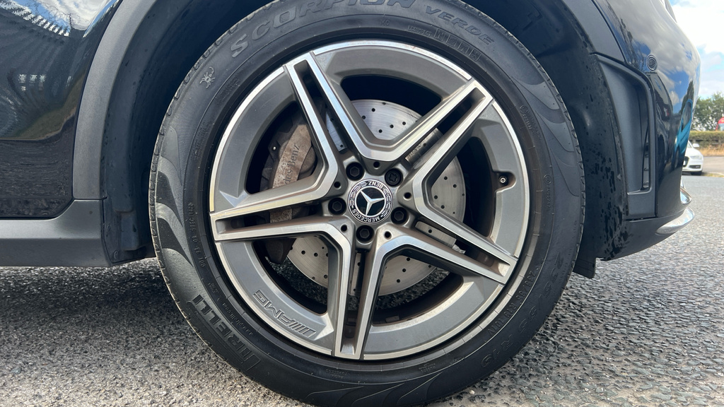 Mercedes-Benz GLC Class 220 D 4Matic Sport Black #20