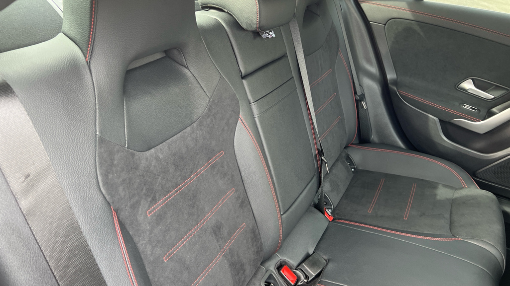 Mercedes-Benz CLA Class Cla 200 Amg Line Executive Tip Black #15