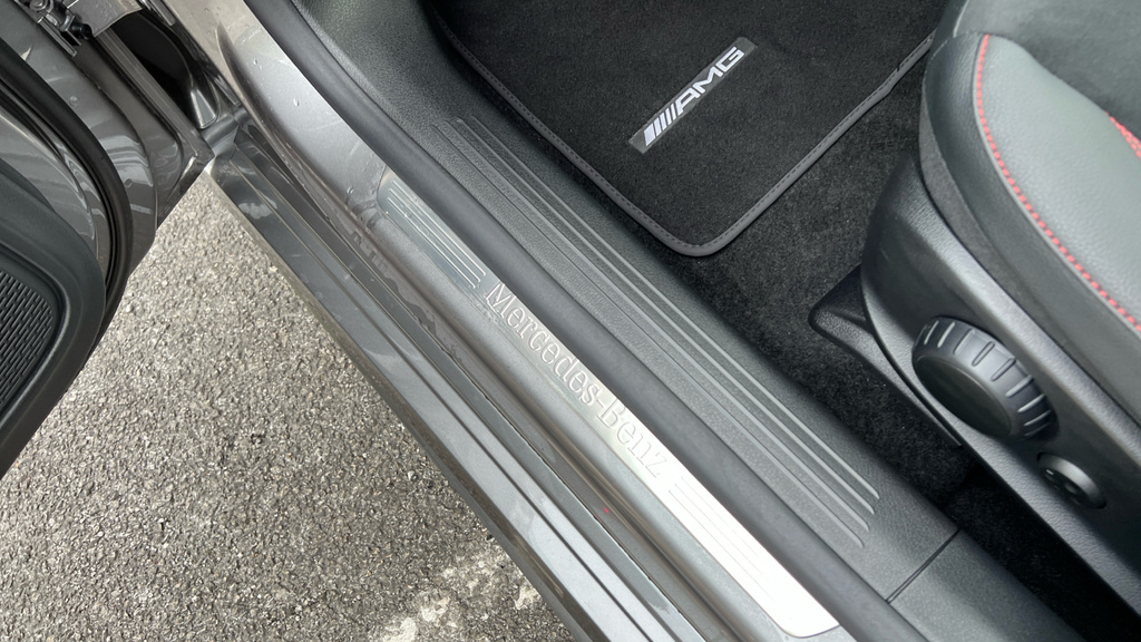 Mercedes-Benz CLA Class Cla 200 Amg Line Executive Tip Black #43